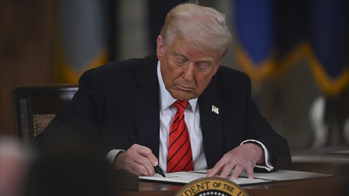 Trump'tan yeni tarife adımı: İthal çip ve yarı iletkenlere yüzde 100 vergi Trump'tan yeni tarife adımı: İthal çip ve yarı iletkenlere yüzde 100 vergi