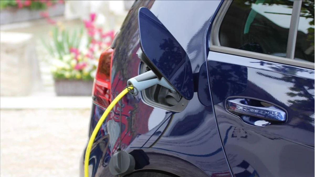 TÜİK açıkladı: Elektrikli otomobil sayısı 1 yılda ikiye katlandı TÜİK açıkladı: Elektrikli otomobil sayısı 1 yılda ikiye katlandı