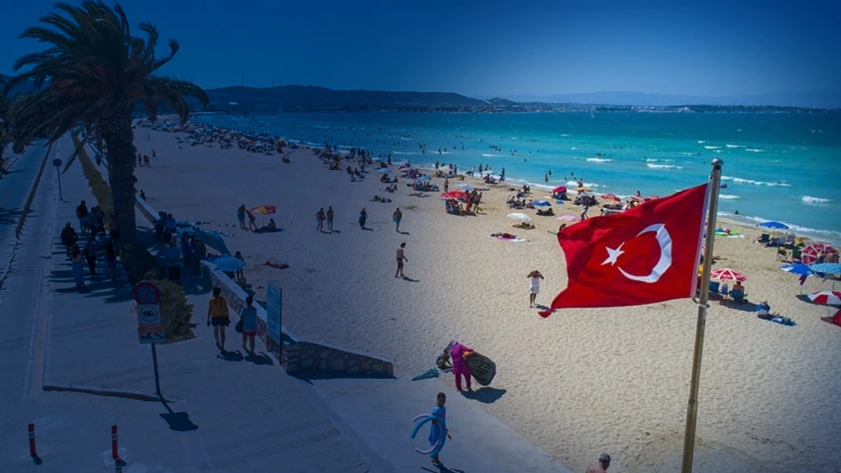 Turizm geliri üçüncü çeyrekte yüzde 3,9 arttı: 24 milyar doları aştı Turizm geliri üçüncü çeyrekte yüzde 3,9 arttı: 24 milyar doları aştı
