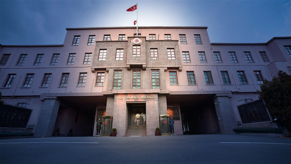 Türk hava sahasına yönelen balistik tehdit imha edildi: NATO unsurları devrede