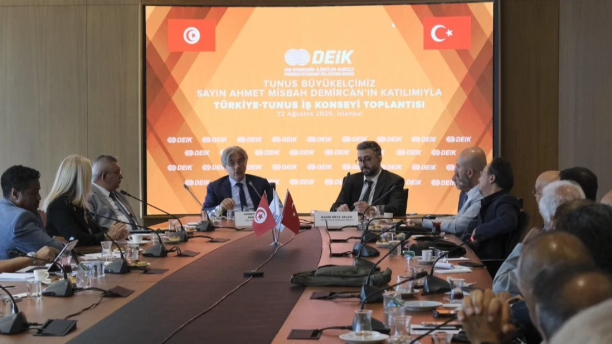 Türkiye Afrika için Tunus'a yöneliyor! Ahmet Misbah Demircan: Ticaret hacmi yukarılara çıkacak Türkiye Afrika için Tunus'a yöneliyor! Ahmet Misbah Demircan: Ticaret hacmi yukarılara çıkacak