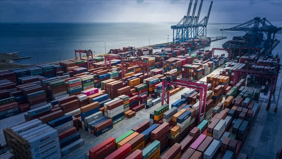 Türkiye ticarette gücünü pekiştirecek: Sanayi bölgelerinin liman ve demir yolu bağlantıları güçlendirilecek Türkiye ticarette gücünü pekiştirecek: Sanayi bölgelerinin liman ve demir yolu bağlantıları güçlendirilecek