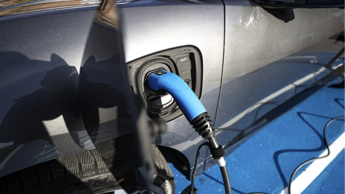 Türkiye’de elektrikli araç sayısı 399 bini aştı Türkiye’de elektrikli araç sayısı 399 bini aştı