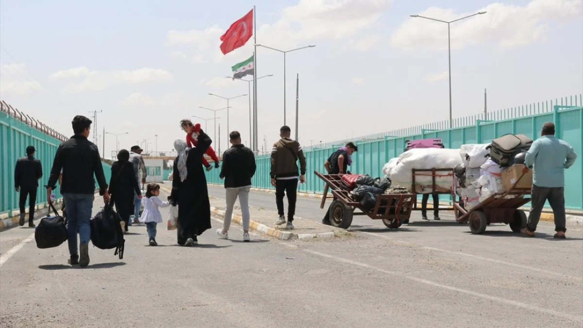 Türkiye'deki Suriyeli sayısında 5 yılda yüzde 25,8'lik düşüş Türkiye'deki Suriyeli sayısında 5 yılda yüzde 25,8'lik düşüş
