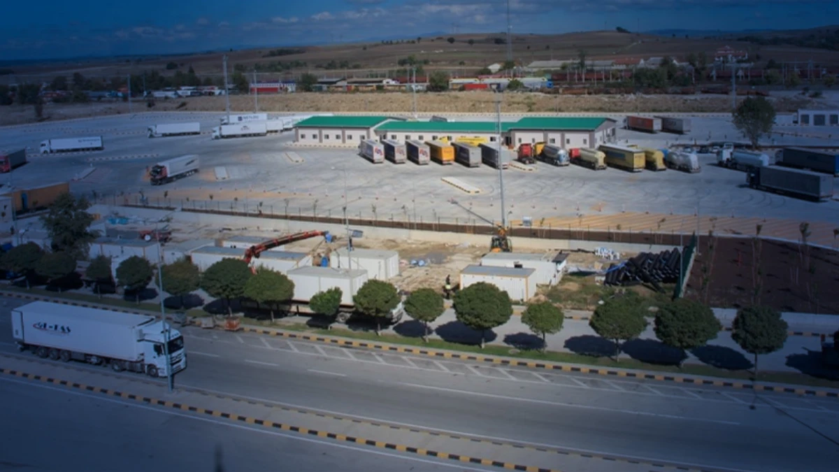 Türkiye'deki tır parkları AB standartlarına kavuşacak Türkiye'deki tır parkları AB standartlarına kavuşacak