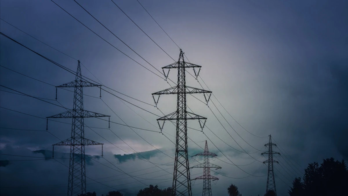 Türkiye'nin elektrik kurulu gücü 125 bin megavatı aştı: Yüzde 62’si yenilenebilir kaynaklardan Türkiye'nin elektrik kurulu gücü 125 bin megavatı aştı: Yüzde 62’si yenilenebilir kaynaklardan