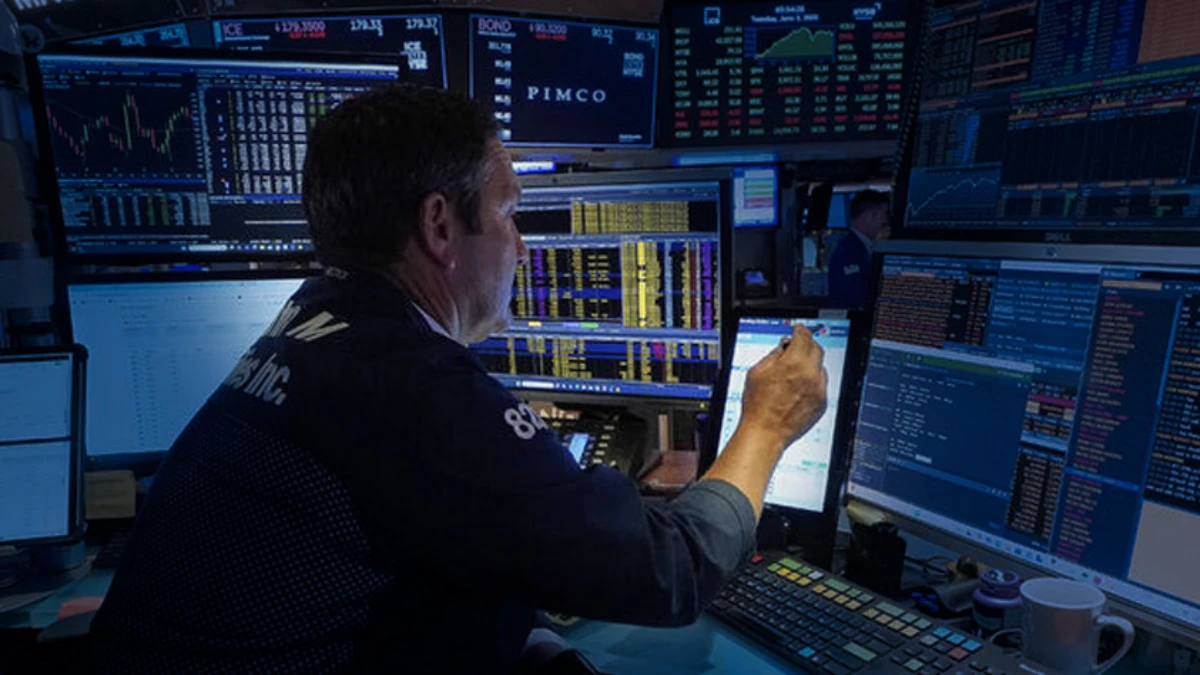 UBS’ten S&P 500 için güçlü beklenti: Endeks 7.700 seviyesine yükselebilir UBS’ten S&P 500 için güçlü beklenti: Endeks 7.700 seviyesine yükselebilir
