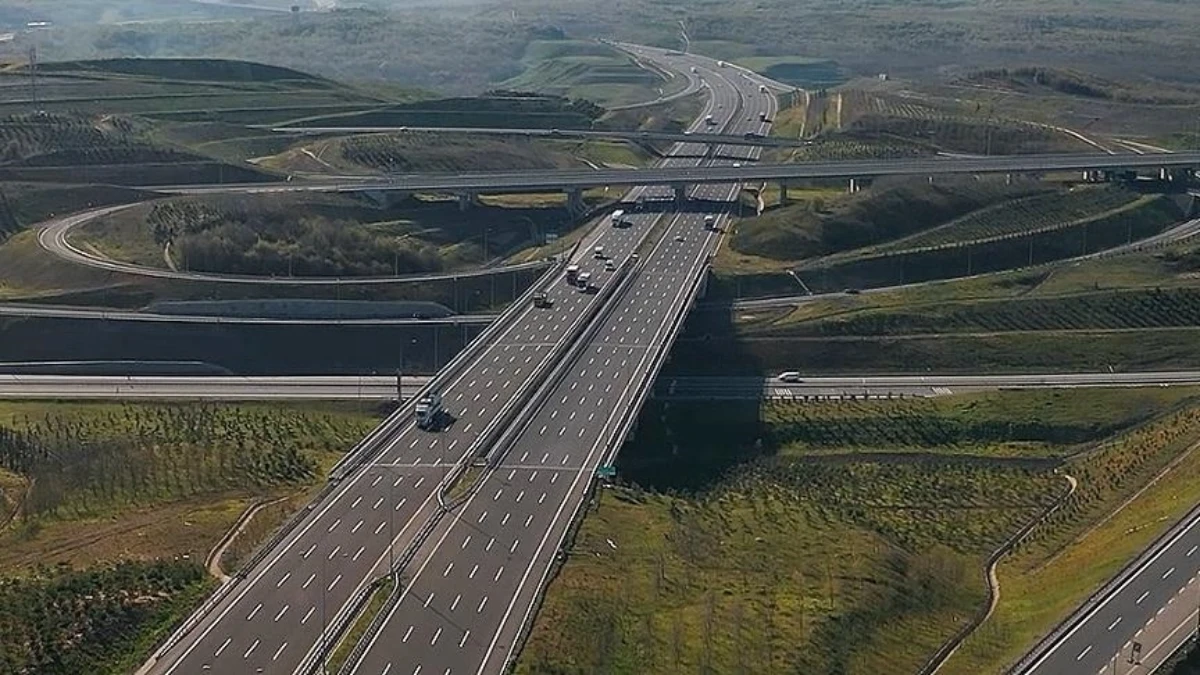 Ulaştırma yatırımlarının 3 yıllık rotası çizildi: Hangi projeler öne çıkacak Ulaştırma yatırımlarının 3 yıllık rotası çizildi: Hangi projeler öne çıkacak