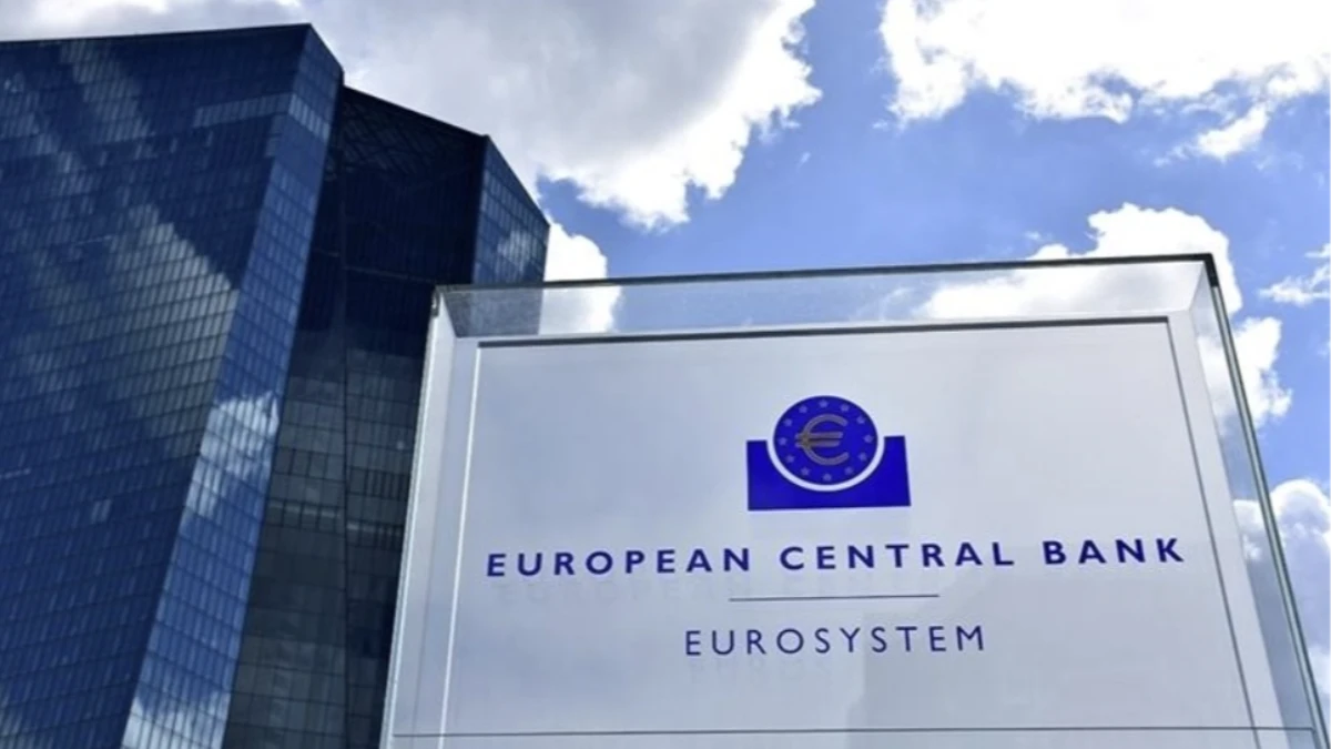 Villeroy’dan ECB mesajı: Enflasyon riskleri daha çok aşağı yönlü Villeroy’dan ECB mesajı: Enflasyon riskleri daha çok aşağı yönlü