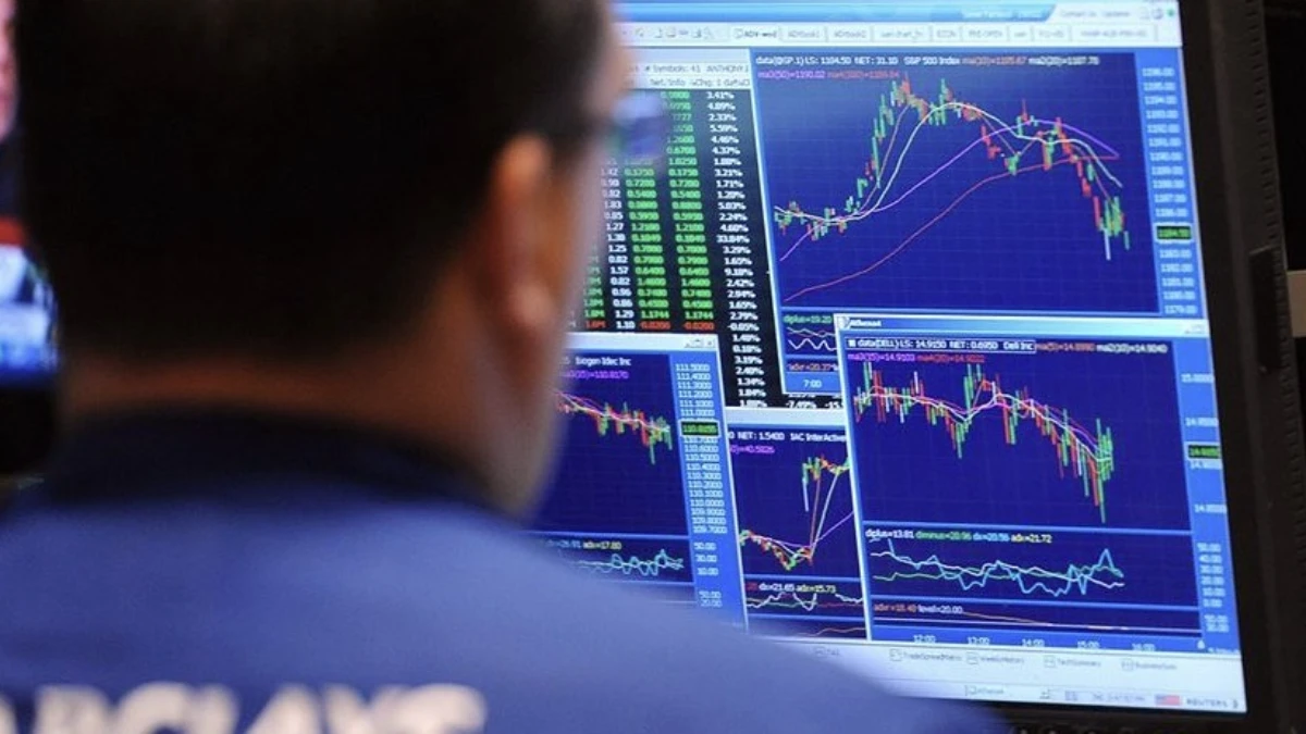 Yatırımcılar gelişen piyasalara yöneliyor: Tahvillerde risk primi 7 yılın en düşük seviyesinde Yatırımcılar gelişen piyasalara yöneliyor: Tahvillerde risk primi 7 yılın en düşük seviyesinde