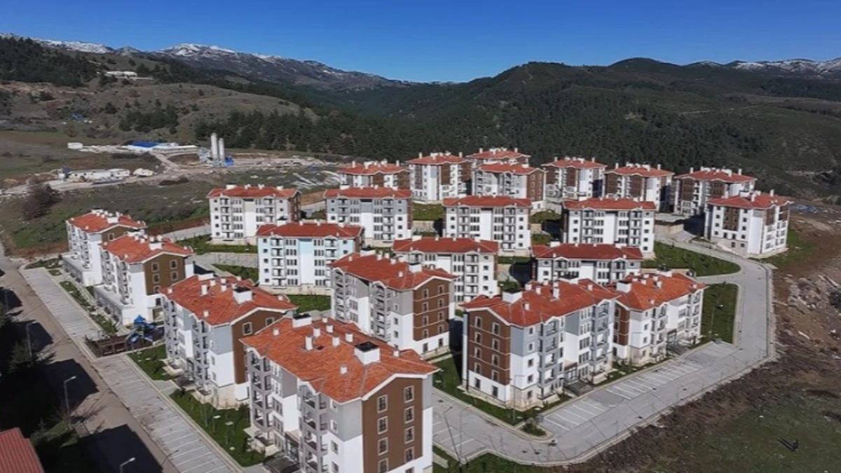 Yüzyılın Konut Projesi başlıyor: 500 bin sosyal konutla alt gelirliye yeni fırsat Yüzyılın Konut Projesi başlıyor: 500 bin sosyal konutla alt gelirliye yeni fırsat