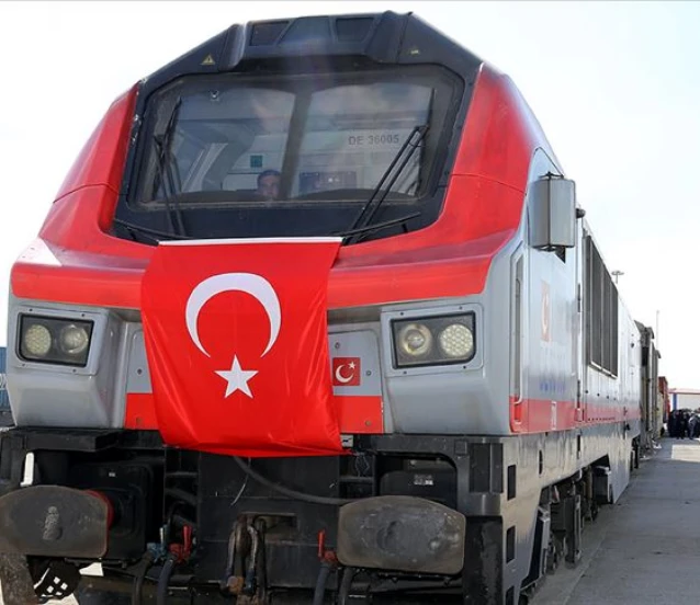 Avrupa sistemiyle uyumlu 127 yerli vagon raylarda