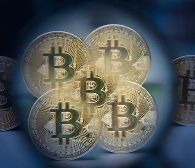 Bitcoin ABD’de hükümetin kapanmasıyla rekor kırdı: 125 bin 500 doları aştı