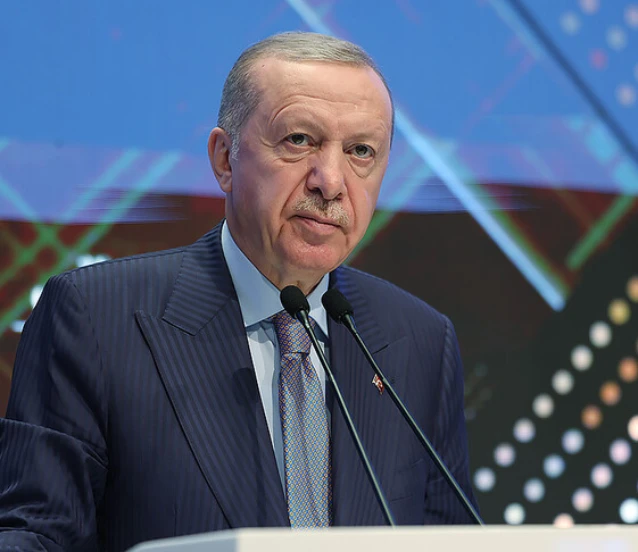 Cumhurbaşkanı Erdoğan'dan iş dünyasına mesaj: Reel sektörün yanındayız
