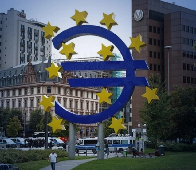 ECB ücretler konusunda uyardı: Petrol ve emtia fiyatlarının etkileri yakından izlenmeli