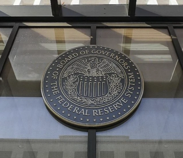 Ekonomistler Fed’den 2026’da 2 faiz indirimi bekliyor Ekonomistler Fed’den 2026’da 2 faiz indirimi bekliyor
