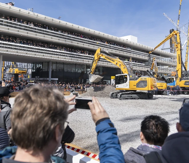 İnşaat ve iş makinaları fuarı BAUMA'ya çıkarma