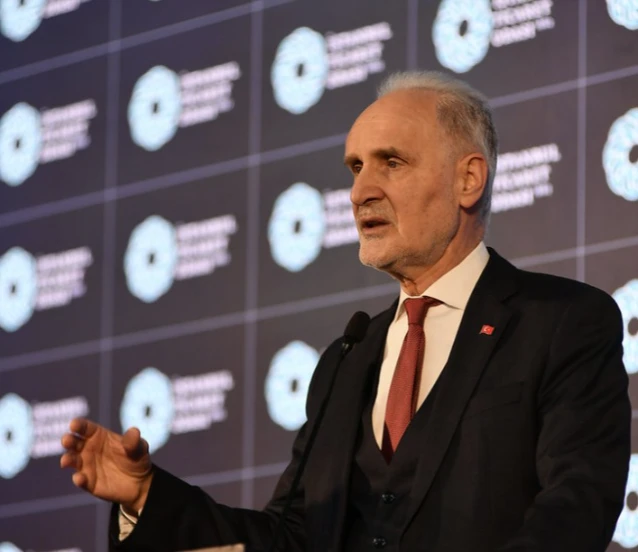 İTO Başkanı Şekib Avdagiç: Üretken firmalar pozitif ayrımcılığı hak ediyor İTO Başkanı Şekib Avdagiç: Üretken firmalar pozitif ayrımcılığı hak ediyor