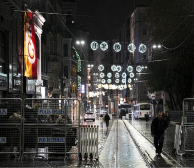 İstanbul’da 1 Mayıs tedbirleri: Bu yollar kapatıldı İstanbul’da 1 Mayıs tedbirleri: Bu yollar kapatıldı