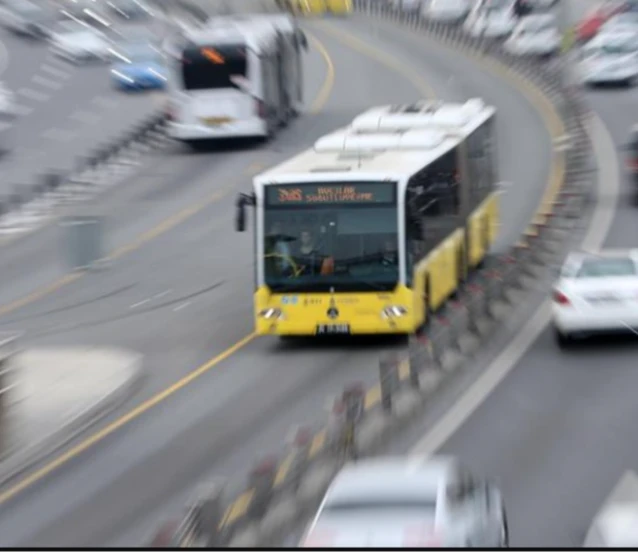 İstanbul'da toplu taşıma fiyatlarına zam İstanbul'da toplu taşıma fiyatlarına zam