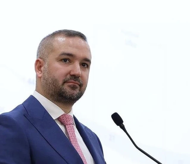 TCMB Başkanı Karahan: Para politikasını bir süre daha sıkı tutmalıyız TCMB Başkanı Karahan: Para politikasını bir süre daha sıkı tutmalıyız