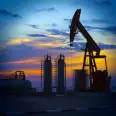 Petrol fiyatları haftaya düşüşle başladı: Piyasalarda arz artışı ve Hürmüz etkisi