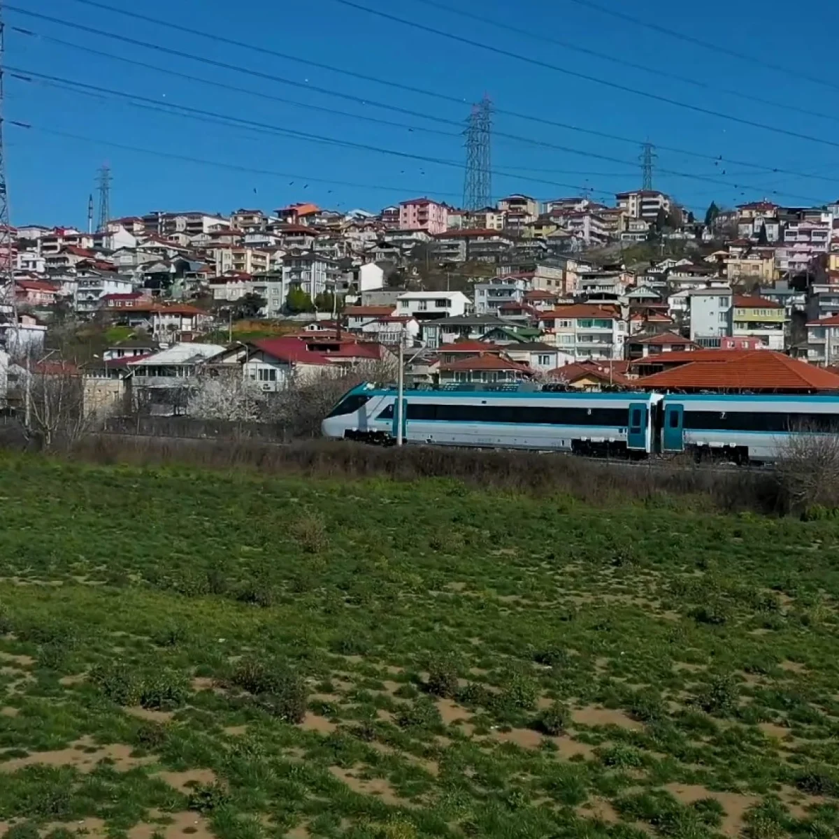 İlk set testte, ikincisi yolda: Bakan Uraloğlu, Milli Hızlı Tren üretiminde son durumu paylaştı