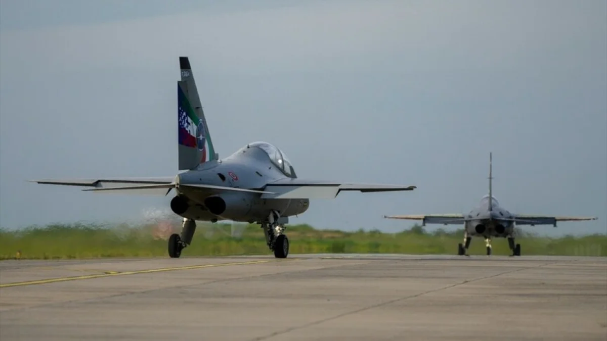 Baykar ve Leonardo’dan tarihi test: KIZILELMA ile M-346 ilk kez ortak uçuş gerçekleştirdi Baykar ve Leonardo’dan tarihi test: KIZILELMA ile M-346 ilk kez ortak uçuş gerçekleştirdi