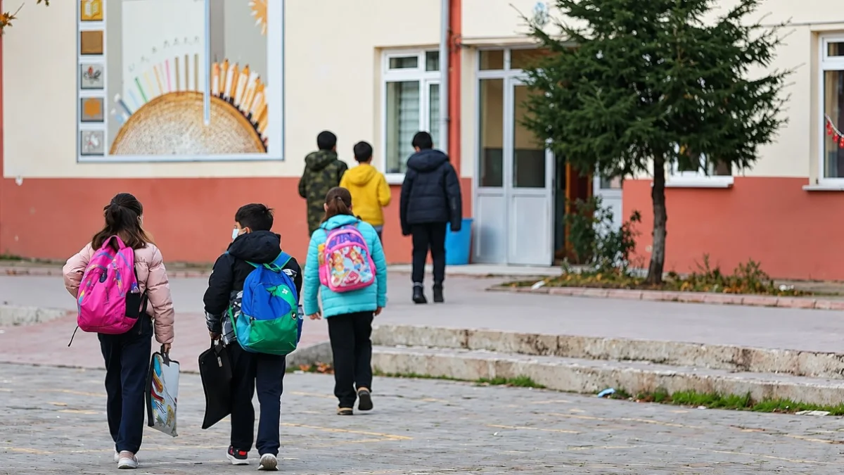 KASIM TATİLİ NE ZAMAN 2026: Kasım ara tatili ne zaman başlıyor, kaç gün sürecek? MEB 2026-2027 tatil takvimi açıklandı KASIM TATİLİ NE ZAMAN 2026: Kasım ara tatili ne zaman başlıyor, kaç gün sürecek? MEB 2026-2027 tatil takvimi açıklandı