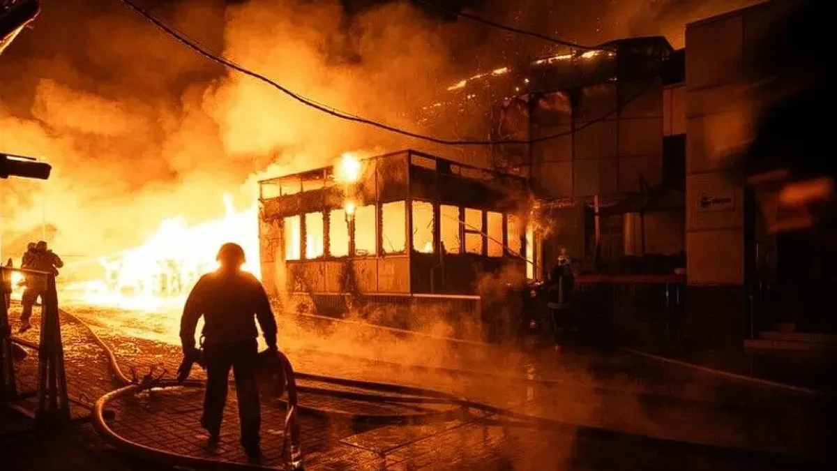 Rusya, Ukrayna'nın enerji tesislerini vurdu: Kiev ve Harkiv hedef alındı Rusya, Ukrayna'nın enerji tesislerini vurdu: Kiev ve Harkiv hedef alındı