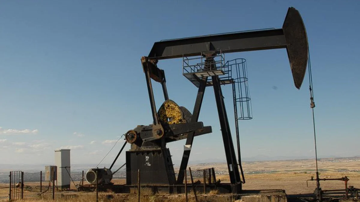 Brent petrol 117 doların üzerini gördü: Dev banka tahminini 10 dolar artırdı Brent petrol 117 doların üzerini gördü: Dev banka tahminini 10 dolar artırdı