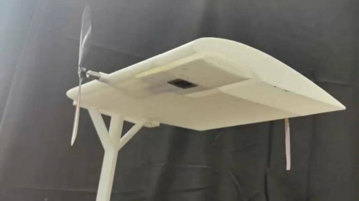 Işıkla yakıt ikmali: Çin, dronee'ları havada lazerle şarj etti Işıkla yakıt ikmali: Çin, dronee'ları havada lazerle şarj etti