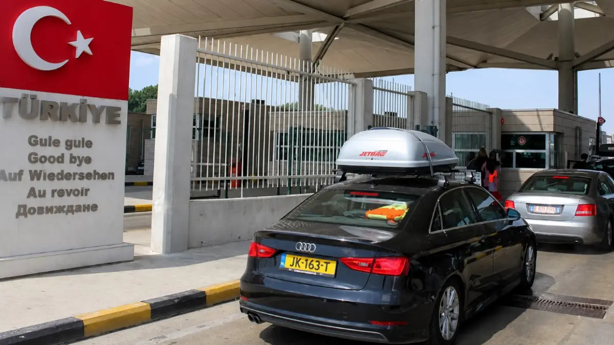 Yurt dışından getirilen araçlara yeni düzenleme: Kullanıcı kapsamı genişledi Yurt dışından getirilen araçlara yeni düzenleme: Kullanıcı kapsamı genişledi