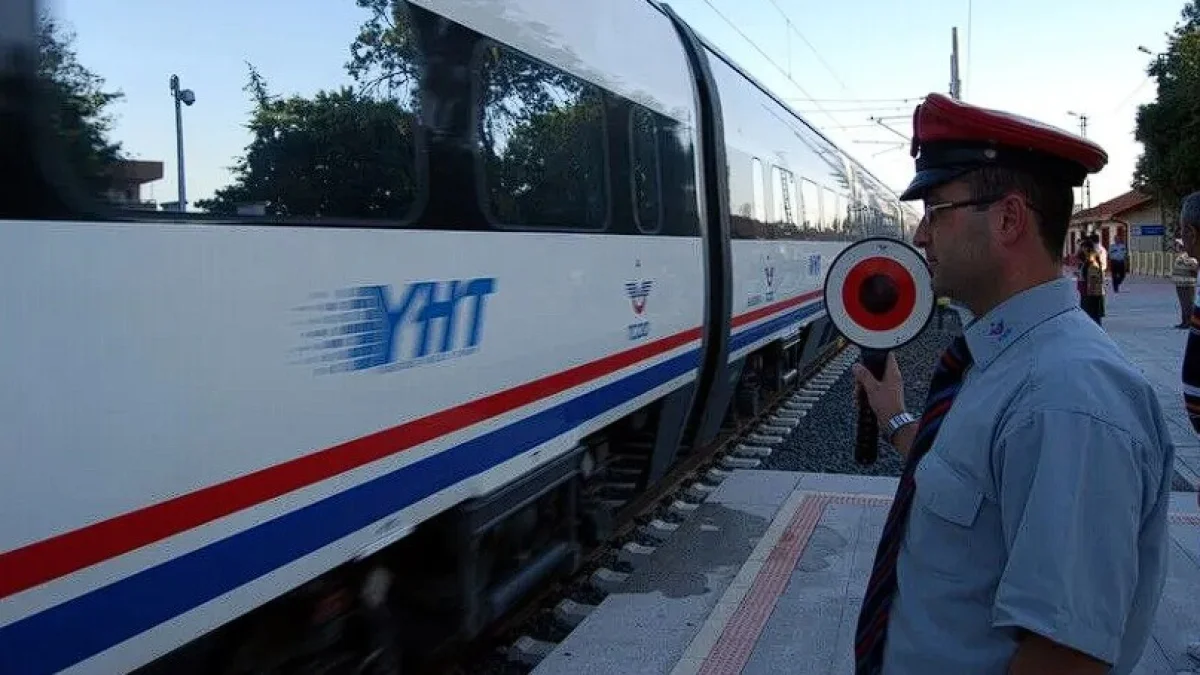 10 saati aşan yolculuk 2 saatin altına indi: Ankara-Konya YHT 15 yaşında 10 saati aşan yolculuk 2 saatin altına indi: Ankara-Konya YHT 15 yaşında