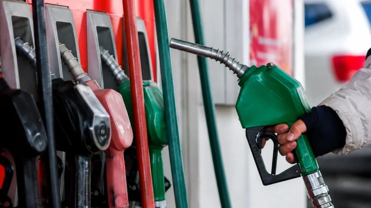 Akaryakıt fiyatları son dakika: Motorine büyük indirim geliyor! İstanbul’da motorin litre fiyatı ne kadar? Akaryakıt fiyatları son dakika: Motorine büyük indirim geliyor! İstanbul’da motorin litre fiyatı ne kadar?