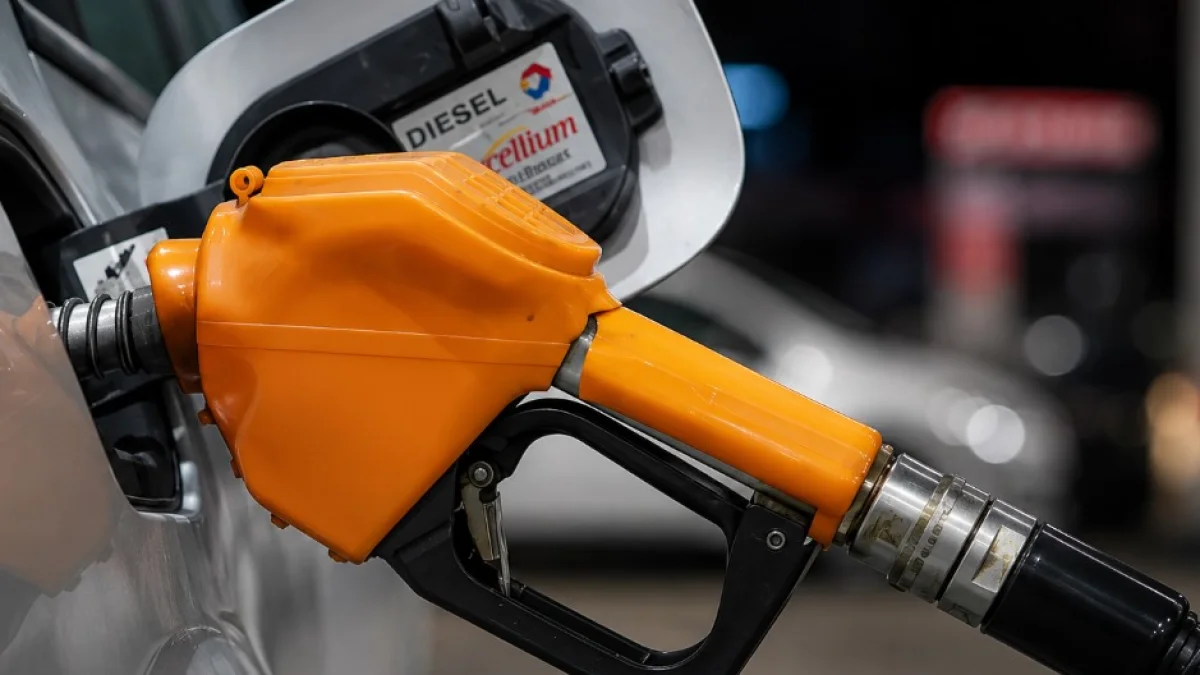 Akaryakıtta son durum: Motorine beklenen indirim pompaya yansıdı! Benzin indirim gelecek mi? Akaryakıtta son durum: Motorine beklenen indirim pompaya yansıdı! Benzin indirim gelecek mi?