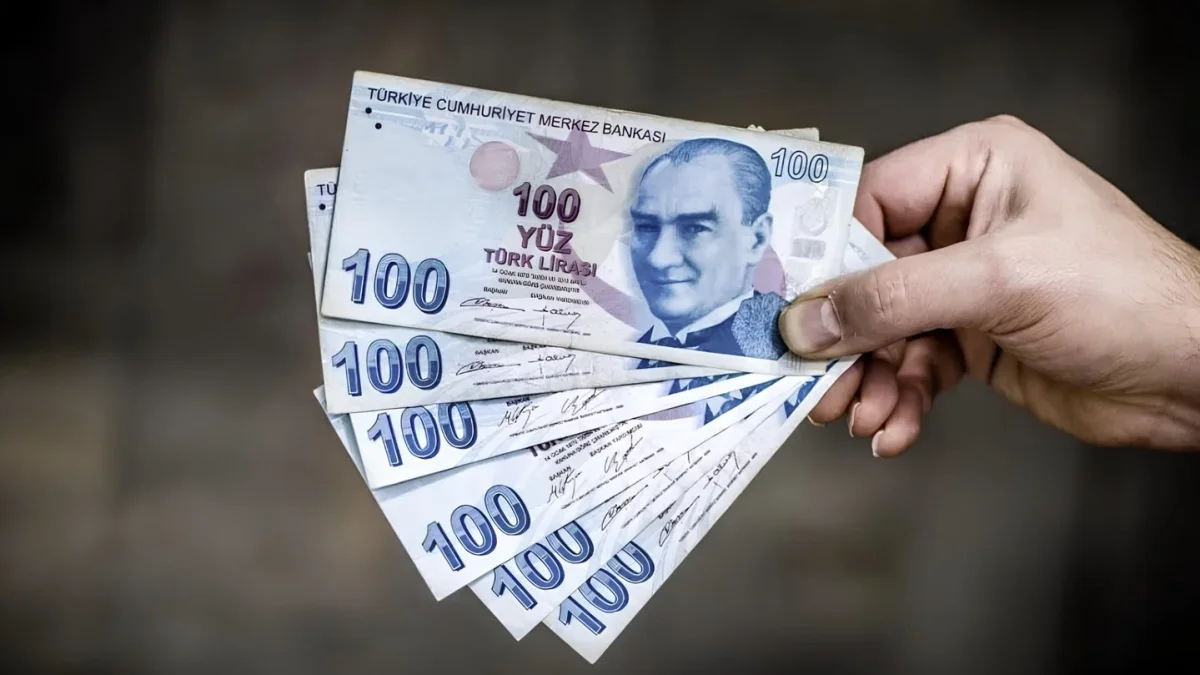 Merkez Bankası revize edince emekli zammı senaryosu değişti: En düşük emekli maaşı 25.500 TL'yi aşacak Merkez Bankası revize edince emekli zammı senaryosu değişti: En düşük emekli maaşı 25.500 TL'yi aşacak