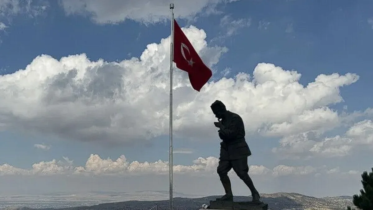 Kurtuluş Savaşı'nın altın halkası: Büyük Taarruz Kurtuluş Savaşı'nın altın halkası: Büyük Taarruz