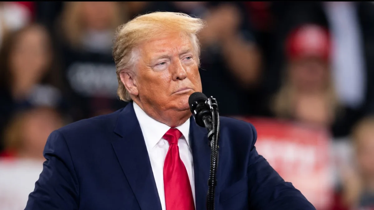 'Benzin fiyatlarını düşürün' diyen Trump'tan yeni hamle: Petrol devlerini Beyaz Saray'a çağırdı 'Benzin fiyatlarını düşürün' diyen Trump'tan yeni hamle: Petrol devlerini Beyaz Saray'a çağırdı