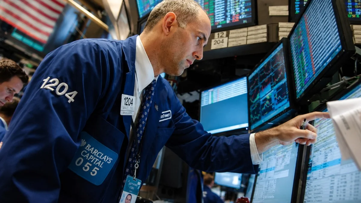 New York borsası yatay seyirli açıldı: Dow Jones endeksi 52.829,58 puana çıktı New York borsası yatay seyirli açıldı: Dow Jones endeksi 52.829,58 puana çıktı