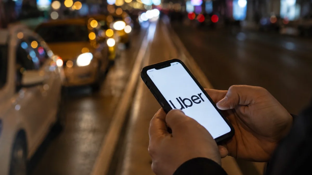 Uber'den küçülme kararı: Personelin yüzde 10'u işten çıkarılacak Uber'den küçülme kararı: Personelin yüzde 10'u işten çıkarılacak