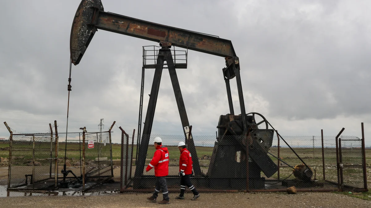 Petrol, döviz ve teknoloji aynı sahadan: Enerji krizlerine karşı dayanıklılık artıyor Petrol, döviz ve teknoloji aynı sahadan: Enerji krizlerine karşı dayanıklılık artıyor