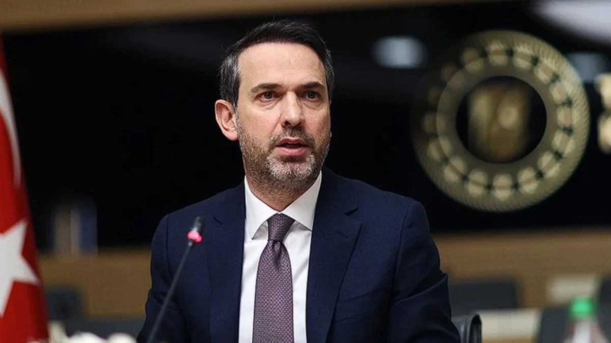 Bakan Bayraktar’dan Hakkari mesajı: Madencilikte merkez haline gelecek Bakan Bayraktar’dan Hakkari mesajı: Madencilikte merkez haline gelecek