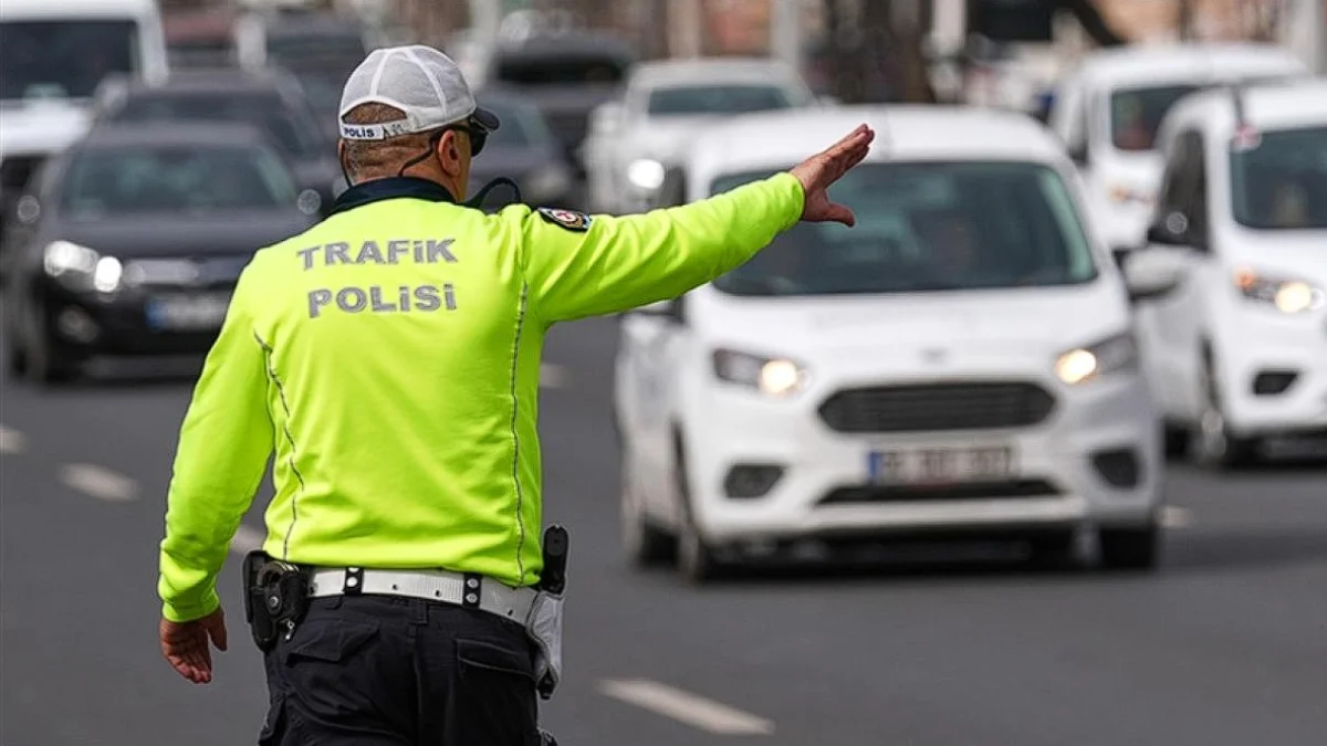 Ankara’da etkinlik nedeniyle bazı yollar çift yönlü kapanacak Ankara’da etkinlik nedeniyle bazı yollar çift yönlü kapanacak