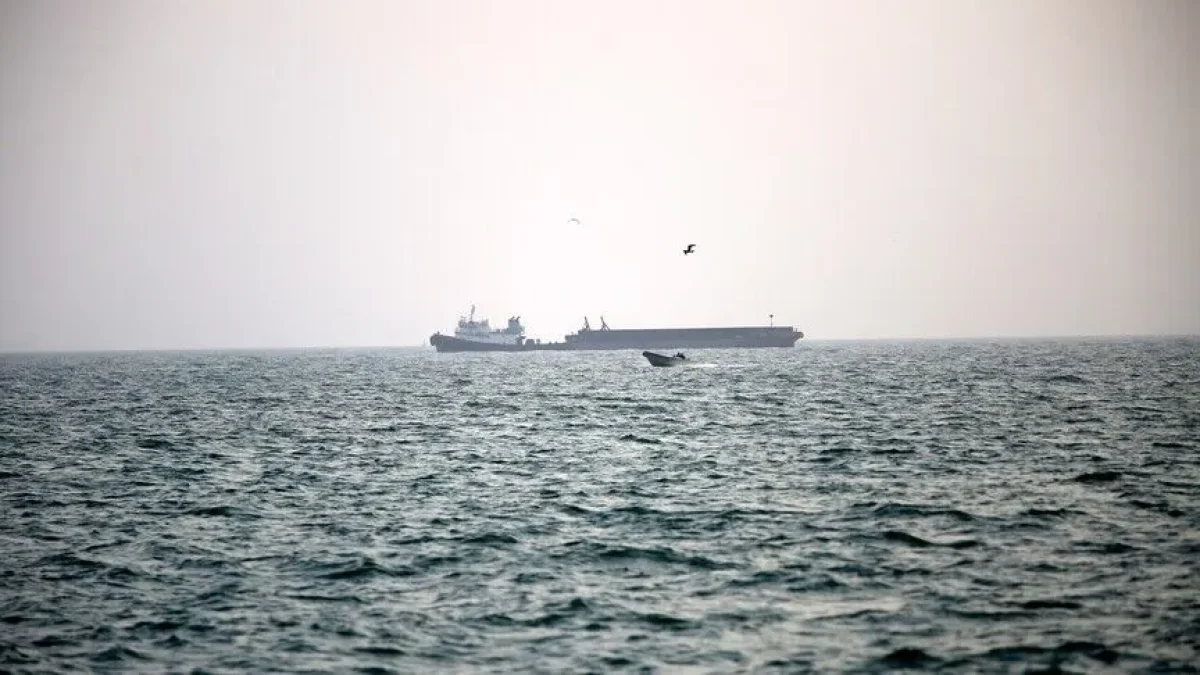 İran'dan ABD'ye misilleme: 2 ABD gemisi, 8 tanker ve 10 farklı gemiyi hedef aldığını duyurdu İran'dan ABD'ye misilleme: 2 ABD gemisi, 8 tanker ve 10 farklı gemiyi hedef aldığını duyurdu