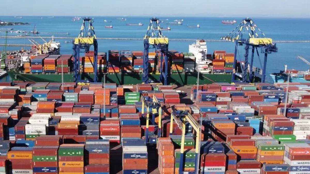 Uzak Doğu'ya ihracatta ivme: 8 ayda yüzde 18,6 artış ile 5,7 milyar dolarlık satış Uzak Doğu'ya ihracatta ivme: 8 ayda yüzde 18,6 artış ile 5,7 milyar dolarlık satış