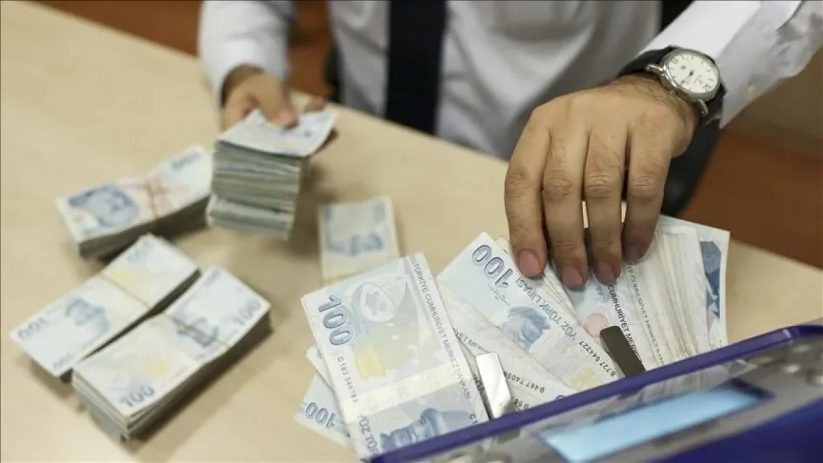 Bankacılık sektöründe mevduat hacmi geriledi: Toplam mevduat 31,8 trilyon lira Bankacılık sektöründe mevduat hacmi geriledi: Toplam mevduat 31,8 trilyon lira