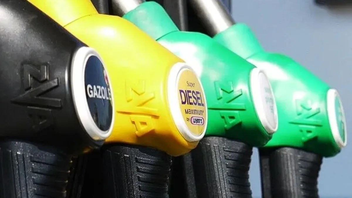 Macaristan’da yakıt krizi büyüdü: Bir milyon araç sahibine ödeme yapılacak Macaristan’da yakıt krizi büyüdü: Bir milyon araç sahibine ödeme yapılacak