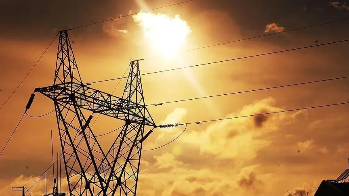 Enerji piyasasında yeni tarife düzenlemesi: 2027 iletim ek ücreti belirlendi Enerji piyasasında yeni tarife düzenlemesi: 2027 iletim ek ücreti belirlendi
