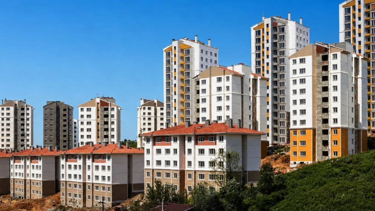 Konut fiyatları 9 aydır enflasyona yeniliyor: Reel düşüş yüzde 6.5 oldu Konut fiyatları 9 aydır enflasyona yeniliyor: Reel düşüş yüzde 6.5 oldu